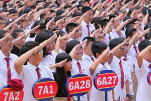 Từ 1/6, khoe bảng điểm của con lên mạng xã hội là phạm luật