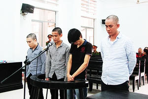 Khánh Hòa: Nhóm đối tượng lĩnh án do buôn bán cái chết trắng