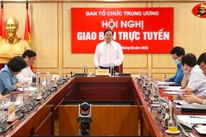 không để những người chạy chức, chạy quyền biến cán bộ thành công cụ