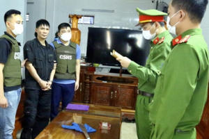 Đại ca giang hồ “Dũng ba sẹo” cùng 3 đàn em chuyên đòi nợ thuê bị bắt