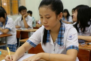 Hà Nội: Cứ 3 học sinh đăng ký mới có 1 em vào trường THPT công lập