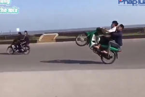 Giám đốc CA Thanh Hóa chỉ đạo làm rõ việc đoàn xe lạng lách, bốc đầu tại TP Sầm Sơn