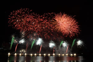 Màn trình diễn pháo hoa ấn tượng của chủ nhà Đà Nẵng - Việt Nam và khách mời Áo