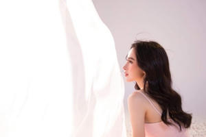 Angela Phương Trinh tuyên bố "buông bỏ dục vọng" của quá khứ