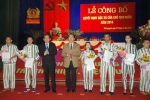 Trại giam Phú Sơn 4 (Thái Nguyên) công bố 97 quyết định đặc xá của Chủ tịch nước