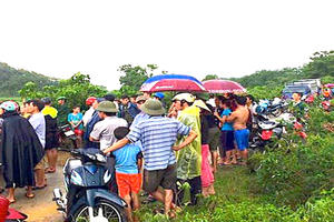 Nghệ An: Thanh niên tử vong trên đồi chè với nhiều vết đâm