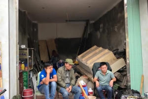 Hà Nội: Lối đi chung bị bịt, phường làm ngơ?