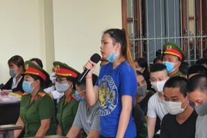 Xét xử băng nhóm giết người do thiếu nữ 18 tuổi cầm đầu