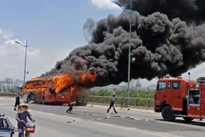 Cháy nổ ô tô đang lưu thông - do xe hay do người?