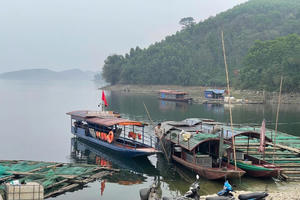Từ vụ lật tàu ở hồ Thác Bà: Không thể xem nhẹ luật giao thông đường thủy Từ vụ lật tàu ở hồ Thác Bà: Không thể xem nhẹ luật giao thông đường thủy