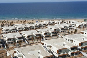 Tồn hơn 100.000 tỉ, đề xuất cho người nước ngoài mua condotel