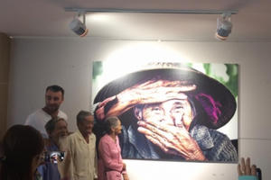 Cụ bà "đẹp nhất thế giới" xuất hiện trong triển lãm ảnh tại Đà Nẵng