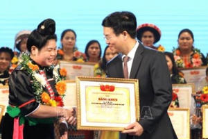 Những người dệt ước mơ trên núi