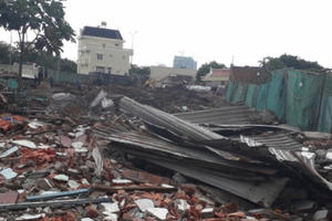 Người dân "tố" Giám đốc Công ty TNHH Thương mại Xây dựng Lê Thành san phẳng nhà ở, hủy hoại nhiều tài sản