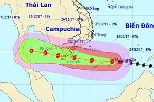 Bão số 16 là cơn bão mạnh trái quy luật Bão số 16 là cơn bão mạnh trái quy luật