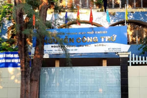“Lùm xùm” tiêu cực tại Trường THPT Nguyễn Công Trứ: Sở GD&ĐT TP HCM chỉ đạo nóng