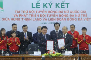 Bóng đá nữ Việt Nam được Công ty Cổ phần Hưng Thịnh Land tài trợ 100 tỉ đồng Bóng đá nữ Việt Nam được Công ty Cổ phần Hưng Thịnh Land tài trợ 100 tỉ đồng