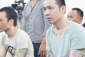 Khoét tường trại giam T16 bằng đinh sắt: Thọ "sứt" và Nguyễn Văn Tình mặt không biến sắc trước Tòa