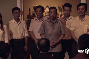 NSND Hoàng Dũng “gai người” khi diễn trước 9 chiếc quan tài trong phim “Sinh tử”