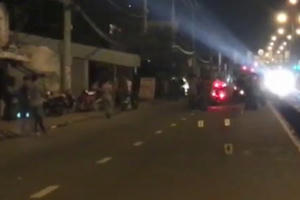 TP HCM: Điều tra vụ nam thanh niên đi trên đường bị trúng đạn tử vong TP HCM: Điều tra vụ nam thanh niên đi trên đường bị trúng đạn tử vong