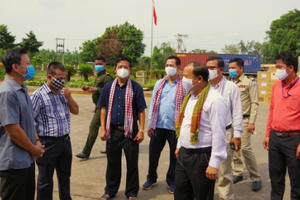 Tỉnh Tây Ninh tặng hàng trăm ngàn vật tư y tế cho các tỉnh khu vực biên giới thuộc Vương quốc Campuchia