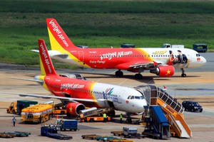 Cục Hàng không nói gì về giá vé máy bay "leo thang" trong mùa thấp điểm?