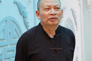 Chuyện về người 15 năm trông ngôi mộ tập thể lớn nhất Việt Nam