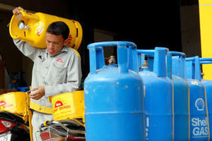 Từ ngày 1/5, giá gas tăng mạnh 34.000 đồng/bình 12kg