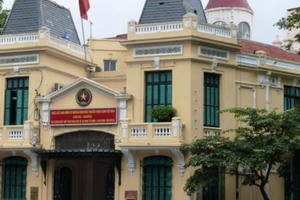 Vụ thai phụ bị hành hung giữa phố: Công an quận Hoàn Kiếm vẫn đang tiếp tục điều tra