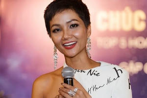 H’Hen Niê tỏa sáng: Quan niệm cái đẹp đang thay đổi