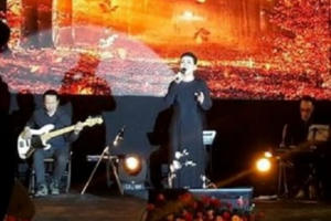 Khánh Ly: "Tôi vẫn hát sai nhạc Trịnh 50 năm qua"