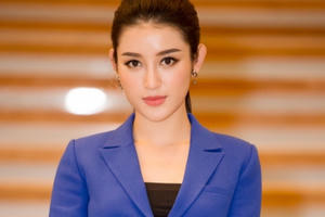 Tạm gác hình tượng gợi cảm, Á hậu Huyền My ngày càng thanh lịch và sang trọng