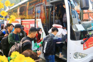 Bộ GTVT yêu cầu xử lý nghiêm tình trạng tăng giá vé tàu xe dịp Tết Tân Sửu