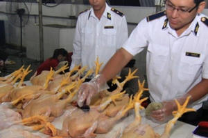 Xử lý vi phạm về an toàn thực phẩm: Nhằm vào những vụ quy mô lớn, gây tổn hại nghiêm trọng