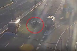 Thót tim cảnh ô tô đi lùi trên cao tốc Hà Nội - Hải Phòng suýt gây tai nạn kinh hoàng