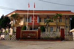 Đưa khỏi quy hoạch 4 cán bộ chủ chốt vì sinh con thứ 3