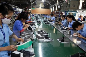 Thuế về 0%, giày thể thao, cặp, túi ngóng EVFTA