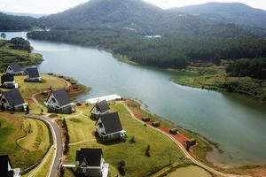 Tháo dỡ các công trình không phép ở hồ Tuyền Lâm