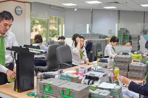 Lãi suất giảm rón rén, nhà kinh doanh sốt ruột