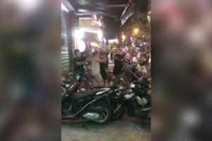 Nam diễn viên trong 5S online ẩu đả với nhân viên gửi xe tại phố Bùi Viện