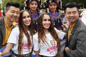 Bí ẩn kỳ lạ ở những vùng đất có hàng ngàn cặp song sinh