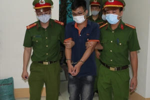 Bắt giữ ba đối tượng trong vụ phát tán clip "quán bar Sunny"