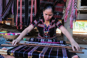 Tôn vinh văn hóa thổ cẩm trong lễ hội mừng năm mới 2022