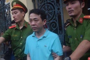 Vụ buôn thuốc ung thư giả: Cựu Chủ tịch VN Pharma tiếp tục bị khởi tố lần 2