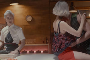 MV Ghen của Erik và Min: Khán giả "phát sốt" với cuộc đại chiến khi ghen