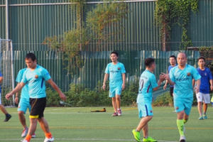 Thắng đậm VnExpress, đội bóng báo Pháp luật Việt Nam vươn lên vị trí thứ 2