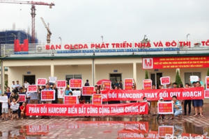 Cư dân Ngoại giao đoàn Hà Nội: Xuống đường phản đối việc điều chỉnh Quy hoạch Cư dân Ngoại giao đoàn Hà Nội: Xuống đường phản đối việc điều chỉnh Quy hoạch