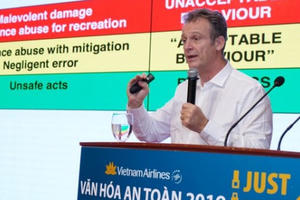 Vì sao phi công, tiếp viên báo ốm xin nghỉ việc hàng loạt?