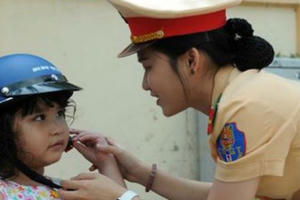 Đội mũ bảo hiểm – sao vẫn chết người?