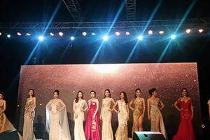 Nữ sinh năm thứ nhất đăng quang Hoa khôi ĐH Hà Nội 2019